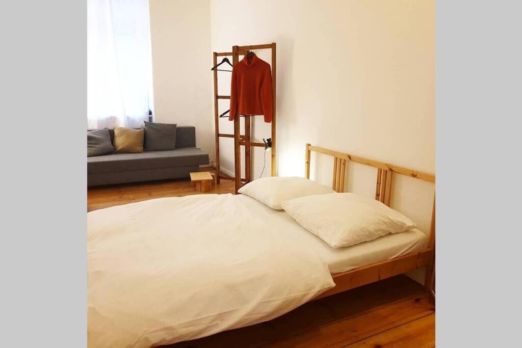 2 Room Apartment In Center Friedrichshain Berlino Esterno foto