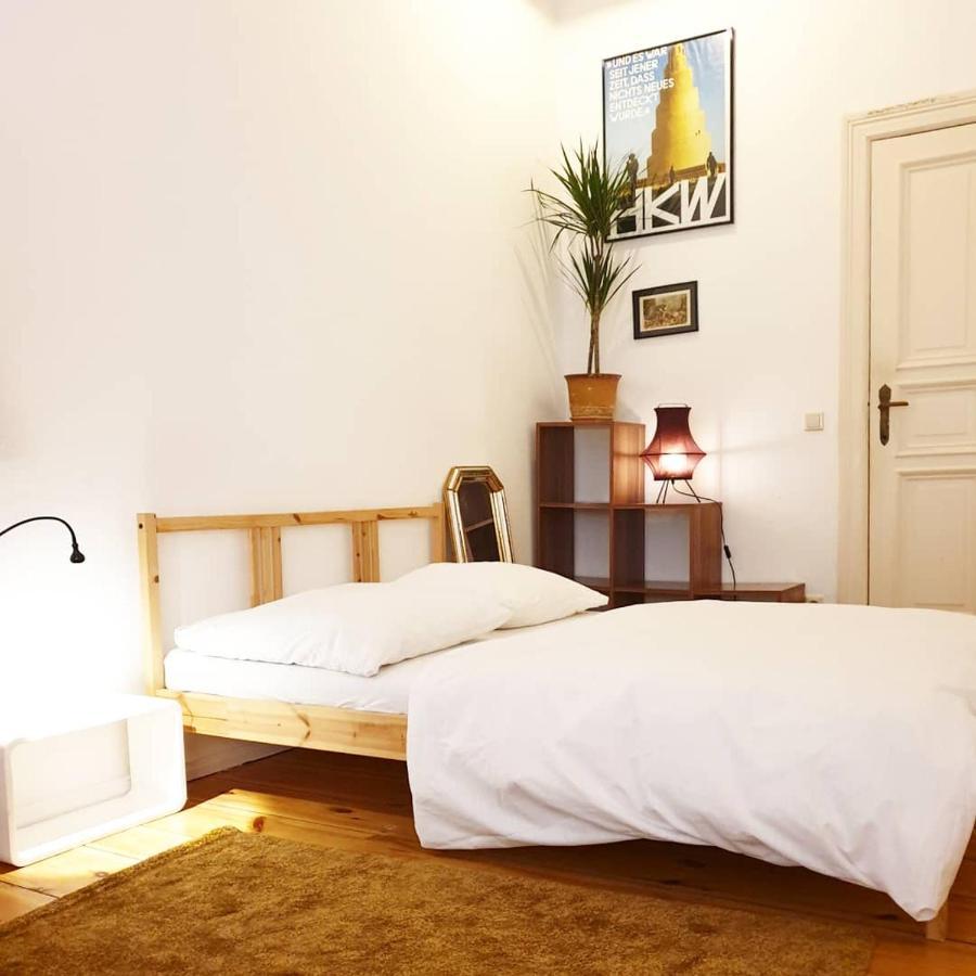 2 Room Apartment In Center Friedrichshain Berlino Esterno foto