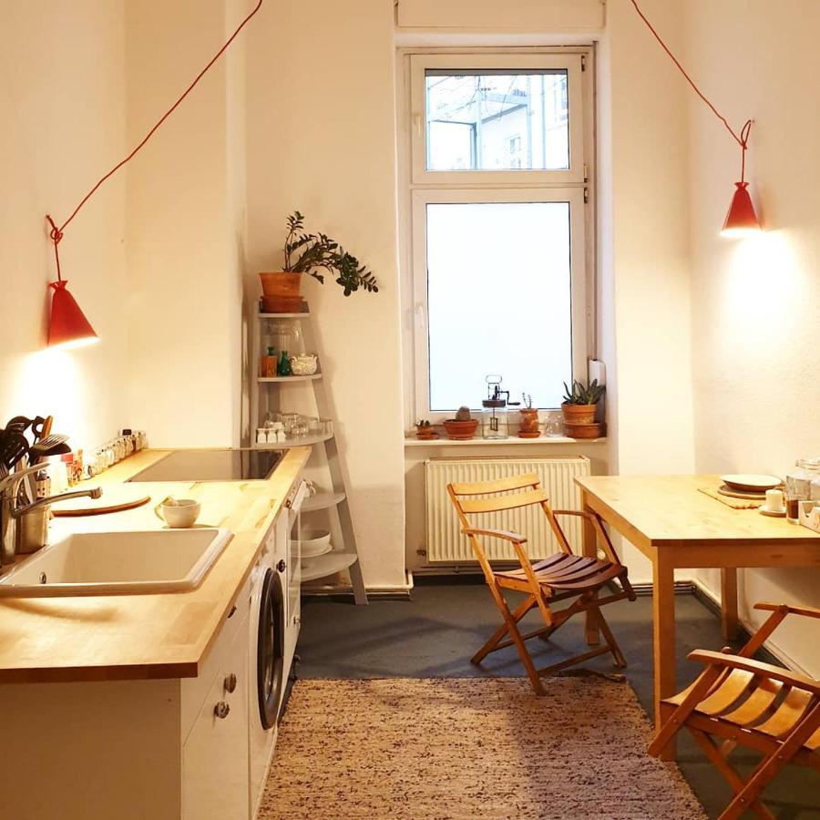 2 Room Apartment In Center Friedrichshain Berlino Esterno foto